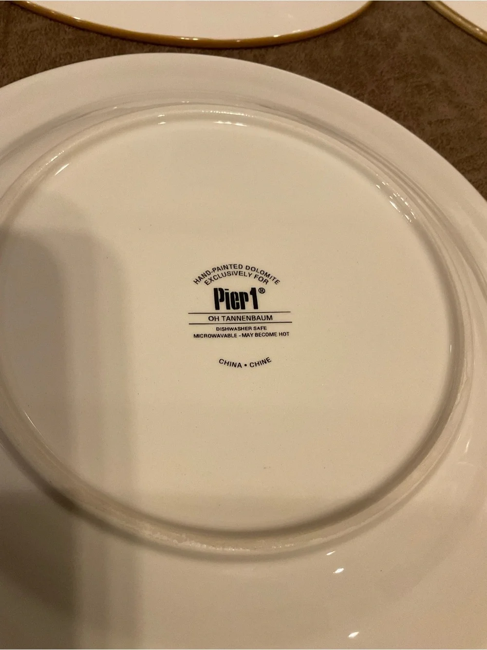 Pier One Oh Tannenbaum Plate Set